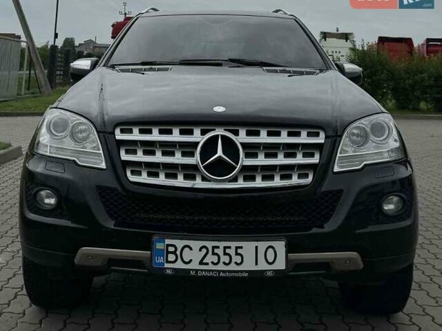 Чорний Мерседес М-Клас, об'ємом двигуна 3 л та пробігом 317 тис. км за 17200 $, фото 1 на Automoto.ua