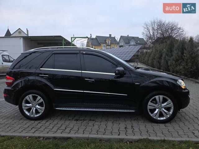 Черный Мерседес М-Класс, объемом двигателя 3 л и пробегом 334 тыс. км за 17300 $, фото 1 на Automoto.ua