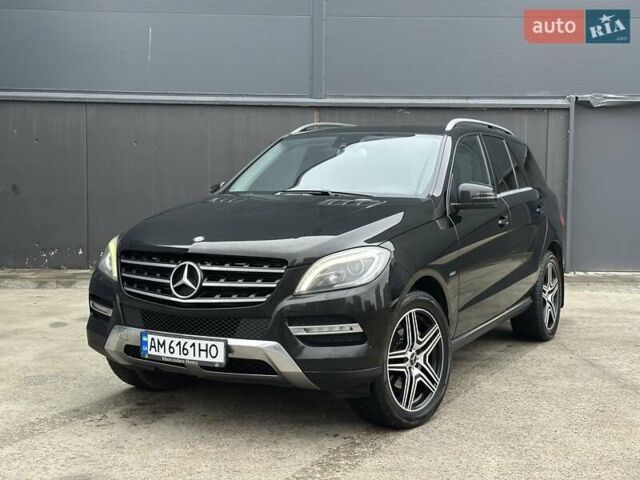 Чорний Мерседес М-Клас, об'ємом двигуна 2.2 л та пробігом 271 тис. км за 16450 $, фото 1 на Automoto.ua