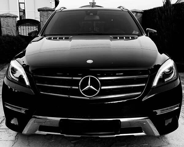 Чорний Мерседес М-Клас, об'ємом двигуна 2.99 л та пробігом 286 тис. км за 21500 $, фото 1 на Automoto.ua