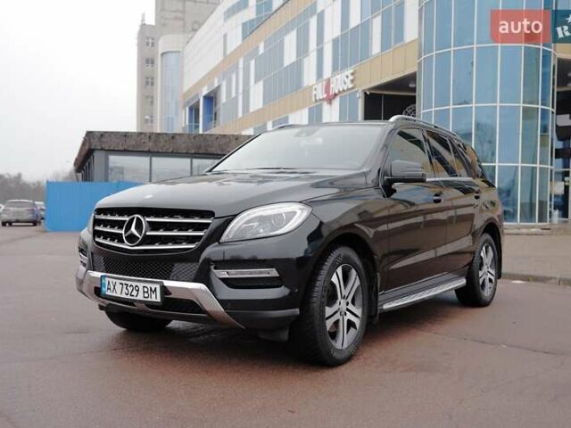 Черный Мерседес М-Класс, объемом двигателя 2.99 л и пробегом 255 тыс. км за 25000 $, фото 1 на Automoto.ua