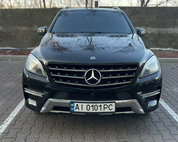 Чорний Мерседес М-Клас, об'ємом двигуна 2.14 л та пробігом 180 тис. км за 22000 $, фото 1 на Automoto.ua