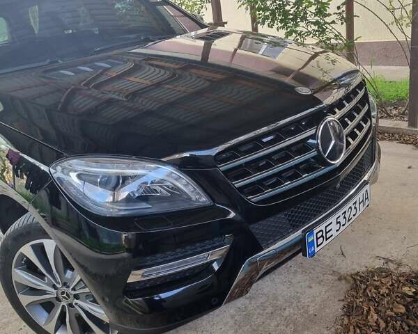 Чорний Мерседес М-Клас, об'ємом двигуна 2.14 л та пробігом 200 тис. км за 22500 $, фото 1 на Automoto.ua