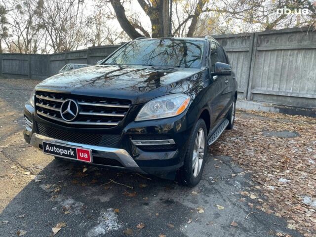 Черный Мерседес М-Класс, объемом двигателя 35 л и пробегом 134 тыс. км за 18490 $, фото 1 на Automoto.ua