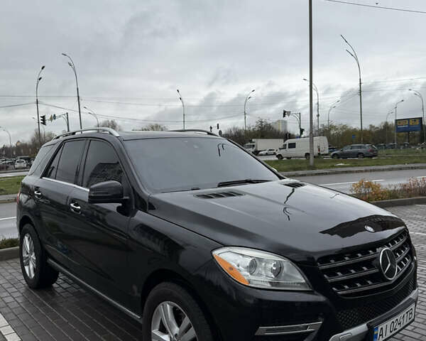 Черный Мерседес М-Класс, объемом двигателя 3.5 л и пробегом 127 тыс. км за 16500 $, фото 1 на Automoto.ua