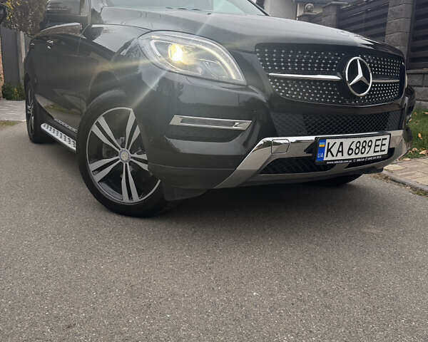 Черный Мерседес М-Класс, объемом двигателя 2.99 л и пробегом 201 тыс. км за 22000 $, фото 1 на Automoto.ua