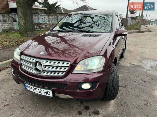 Червоний Мерседес М-Клас, об'ємом двигуна 3.5 л та пробігом 275 тис. км за 8900 $, фото 1 на Automoto.ua