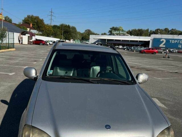 Серый Мерседес М-Класс, объемом двигателя 3.2 л и пробегом 333 тыс. км за 6500 $, фото 1 на Automoto.ua