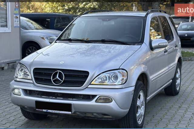 Серый Мерседес М-Класс, объемом двигателя 2.7 л и пробегом 338 тыс. км за 6200 $, фото 1 на Automoto.ua