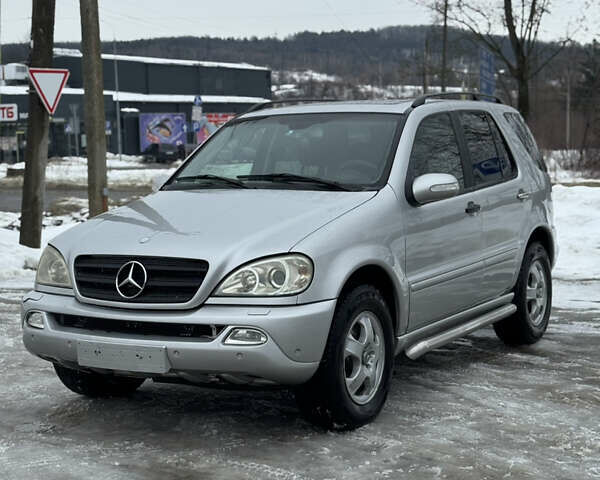 Серый Мерседес М-Класс, объемом двигателя 2.69 л и пробегом 378 тыс. км за 6500 $, фото 1 на Automoto.ua