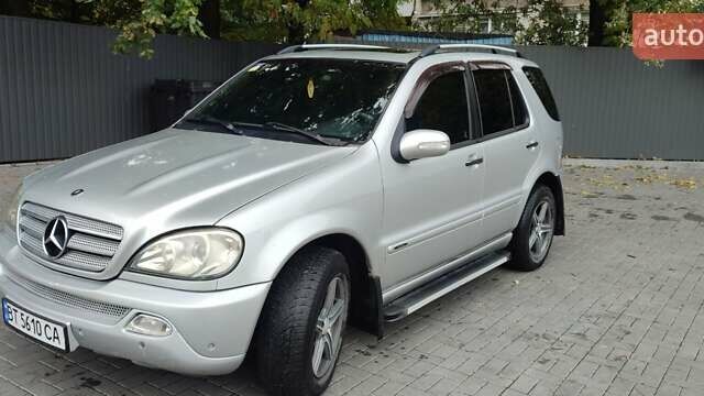 Сірий Мерседес М-Клас, об'ємом двигуна 2.7 л та пробігом 364 тис. км за 8200 $, фото 1 на Automoto.ua