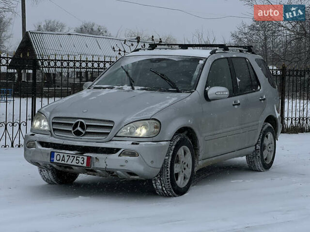 Сірий Мерседес М-Клас, об'ємом двигуна 2.7 л та пробігом 270 тис. км за 4150 $, фото 1 на Automoto.ua