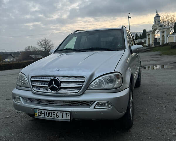 Серый Мерседес М-Класс, объемом двигателя 2.69 л и пробегом 474 тыс. км за 7000 $, фото 1 на Automoto.ua