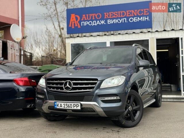 Сірий Мерседес М-Клас, об'ємом двигуна 2.14 л та пробігом 240 тис. км за 19900 $, фото 1 на Automoto.ua