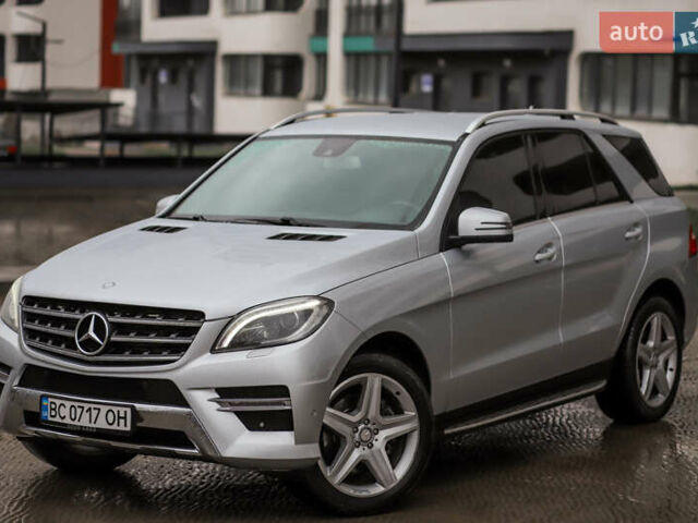 Серый Мерседес М-Класс, объемом двигателя 2.14 л и пробегом 170 тыс. км за 23999 $, фото 1 на Automoto.ua