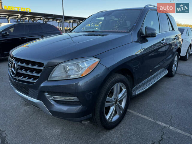 Сірий Мерседес М-Клас, об'ємом двигуна 3 л та пробігом 220 тис. км за 13900 $, фото 1 на Automoto.ua