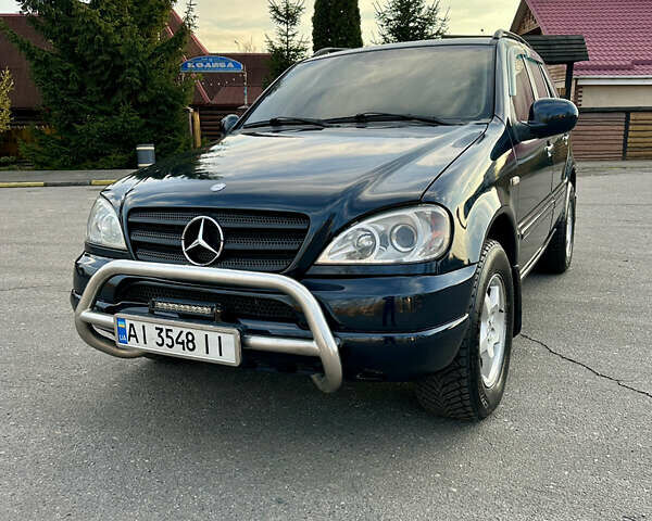 Синий Мерседес М-Класс, объемом двигателя 2.69 л и пробегом 500 тыс. км за 6950 $, фото 1 на Automoto.ua