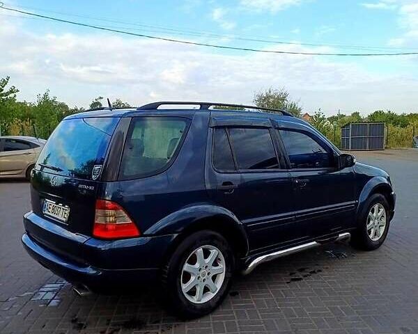 Синий Мерседес М-Класс, объемом двигателя 2.7 л и пробегом 100 тыс. км за 6500 $, фото 1 на Automoto.ua