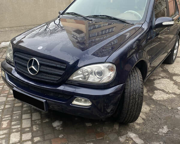 Синій Мерседес М-Клас, об'ємом двигуна 2.7 л та пробігом 245 тис. км за 7500 $, фото 1 на Automoto.ua