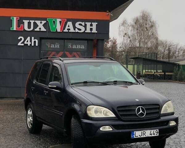 Синій Мерседес М-Клас, об'ємом двигуна 2.7 л та пробігом 360 тис. км за 4800 $, фото 1 на Automoto.ua