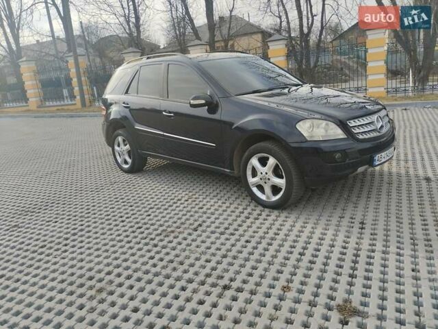 Синій Мерседес М-Клас, об'ємом двигуна 2.99 л та пробігом 375 тис. км за 11400 $, фото 1 на Automoto.ua