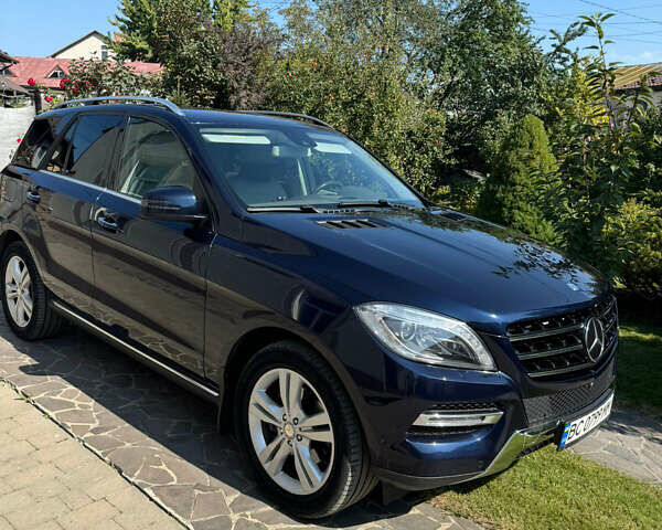 Синий Мерседес М-Класс, объемом двигателя 2.99 л и пробегом 269 тыс. км за 24500 $, фото 1 на Automoto.ua