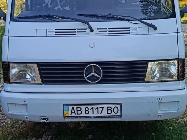 Белый Мерседес MB-Class, объемом двигателя 2.4 л и пробегом 388 тыс. км за 2500 $, фото 1 на Automoto.ua