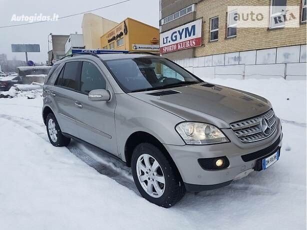 Мерседес МЛ 300, об'ємом двигуна 3 л та пробігом 230 тис. км за 8500 $, фото 1 на Automoto.ua