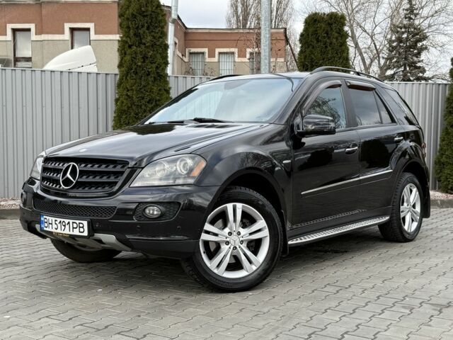 Чорний Мерседес МЛ 350, об'ємом двигуна 3.5 л та пробігом 240 тис. км за 6900 $, фото 1 на Automoto.ua