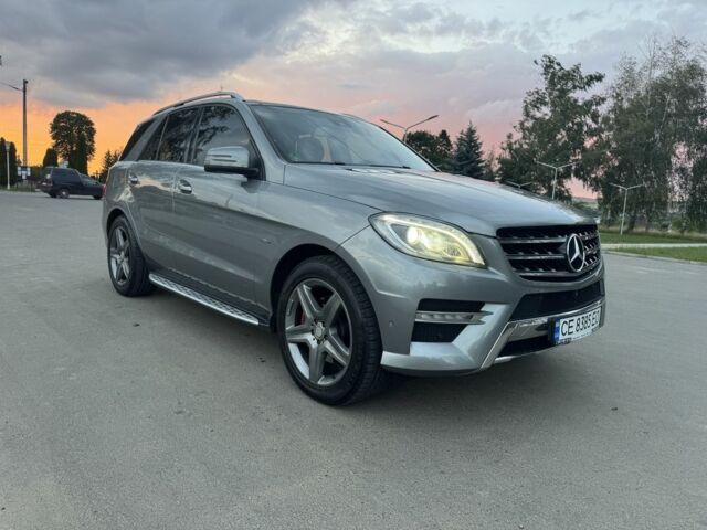 Сірий Мерседес МЛ 350, об'ємом двигуна 3 л та пробігом 291 тис. км за 21500 $, фото 1 на Automoto.ua