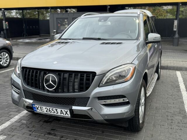 Мерседес МЛ 350 2012 у Дніпро (Дніпропетровську) на Automoto.ua Сірий Мерседес МЛ 350, об'ємом двигуна 3 л та пробігом 235 тис. км за 21500 $, фото 1 на Automoto.ua