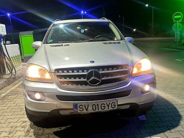 Мерседес МЛ класс, объемом двигателя 3.2 л и пробегом 300 тыс. км за 5900 $, фото 1 на Automoto.ua