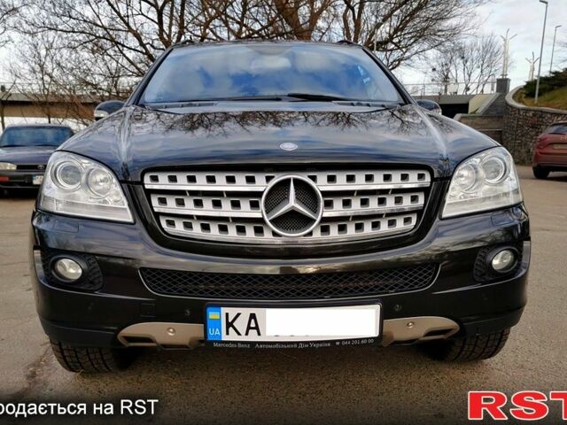 Мерседес ML-Class, об'ємом двигуна 4 л та пробігом 355 тис. км за 16800 $, фото 1 на Automoto.ua