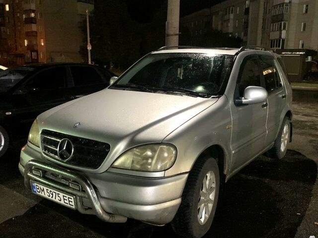 Сірий Мерседес МЛ класс, об'ємом двигуна 4.3 л та пробігом 275 тис. км за 5450 $, фото 1 на Automoto.ua