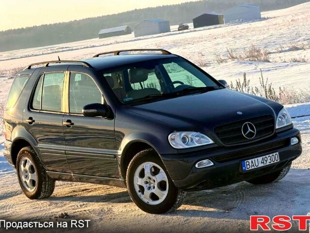 Серый Мерседес МЛ класс, объемом двигателя 2.5 л и пробегом 0 тыс. км за 2800 $, фото 1 на Automoto.ua