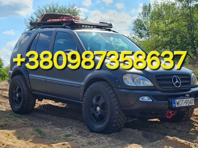 Черный Мерседес МЛ, объемом двигателя 2.7 л и пробегом 188 тыс. км за 2933 $, фото 1 на Automoto.ua