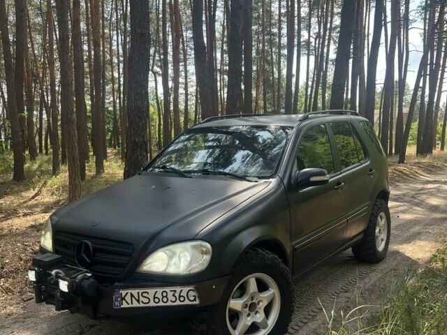 Мерседес МЛ, объемом двигателя 2.7 л и пробегом 240 тыс. км за 3950 $, фото 1 на Automoto.ua