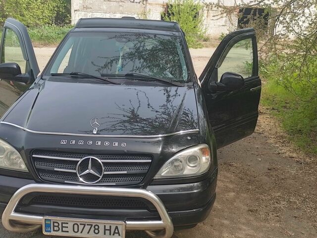 Чорний Мерседес ML серия, об'ємом двигуна 0.27 л та пробігом 3 тис. км за 7500 $, фото 1 на Automoto.ua