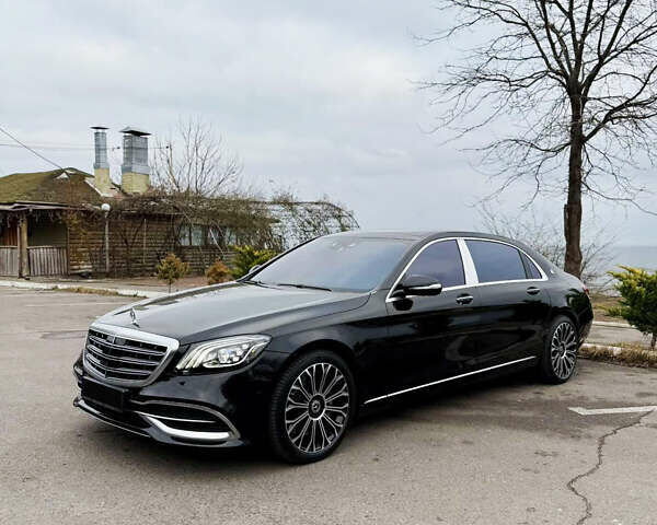 Черный Мерседес Майбах, объемом двигателя 6 л и пробегом 88 тыс. км за 68000 $, фото 1 на Automoto.ua