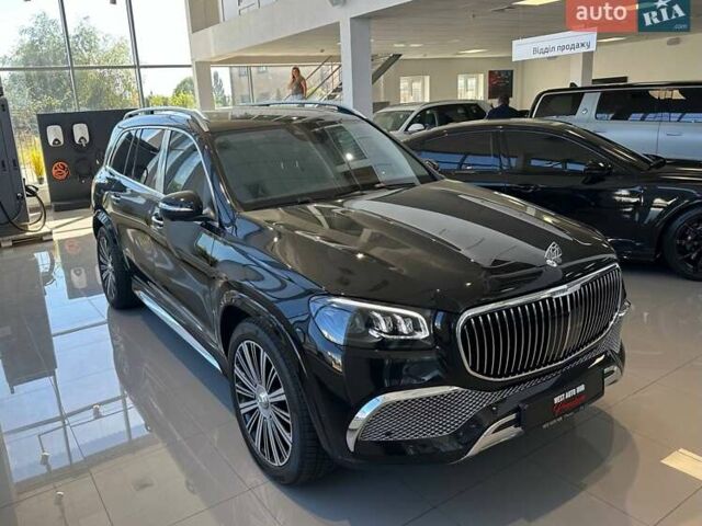 Черный Мерседес Майбах, объемом двигателя 4 л и пробегом 56 тыс. км за 154900 $, фото 1 на Automoto.ua