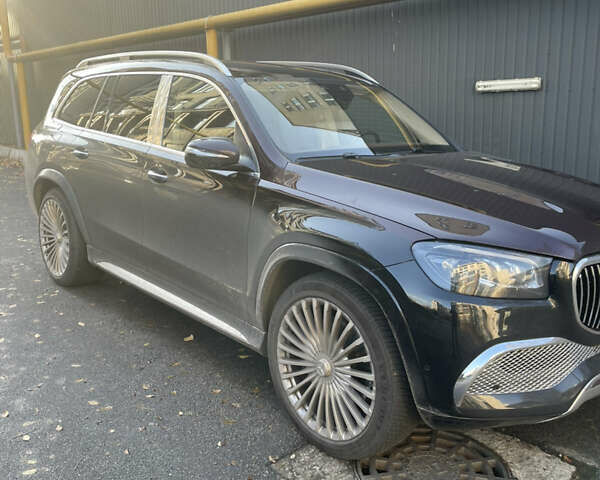 Черный Мерседес Майбах, объемом двигателя 4 л и пробегом 100 тыс. км за 150000 $, фото 1 на Automoto.ua