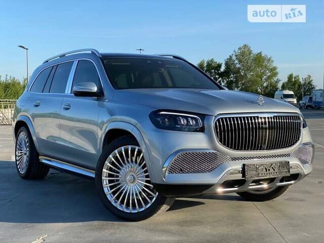 Серый Мерседес Майбах, объемом двигателя 4 л и пробегом 1 тыс. км за 191000 $, фото 1 на Automoto.ua