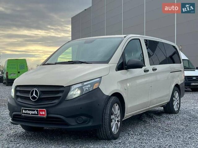 Бежевый Мерседес Metris, объемом двигателя 2 л и пробегом 298 тыс. км за 15690 $, фото 1 на Automoto.ua