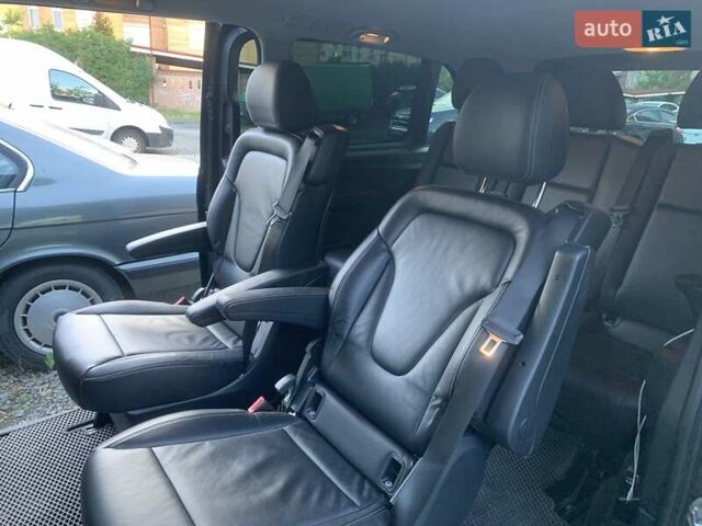 Черный Мерседес Metris, объемом двигателя 2 л и пробегом 225 тыс. км за 26500 $, фото 1 на Automoto.ua