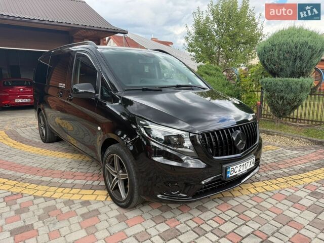 Черный Мерседес Metris, объемом двигателя 2 л и пробегом 120 тыс. км за 31000 $, фото 1 на Automoto.ua