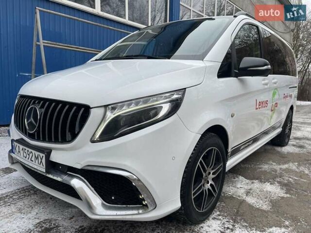 Мерседес Metris, объемом двигателя 2 л и пробегом 350 тыс. км за 19999 $, фото 1 на Automoto.ua