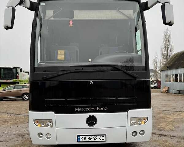 Белый Мерседес О 403, объемом двигателя 11.97 л и пробегом 950 тыс. км за 35000 $, фото 1 на Automoto.ua