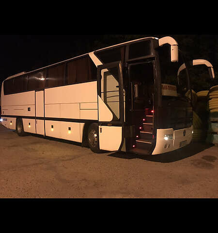 Белый Мерседес О 403, объемом двигателя 14.6 л и пробегом 800 тыс. км за 17675 $, фото 1 на Automoto.ua