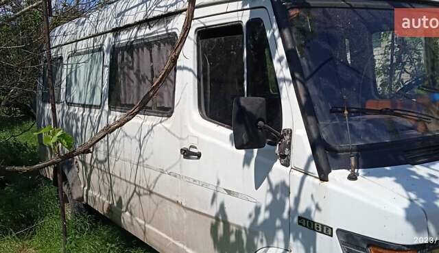 Мерседес О 408, объемом двигателя 0 л и пробегом 870 тыс. км за 2500 $, фото 1 на Automoto.ua
