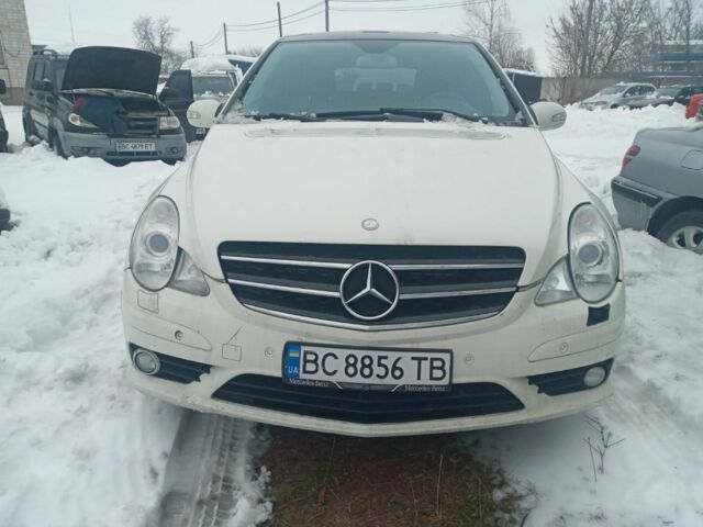 Белый Мерседес Р-Класс, объемом двигателя 3 л и пробегом 245 тыс. км за 7800 $, фото 1 на Automoto.ua